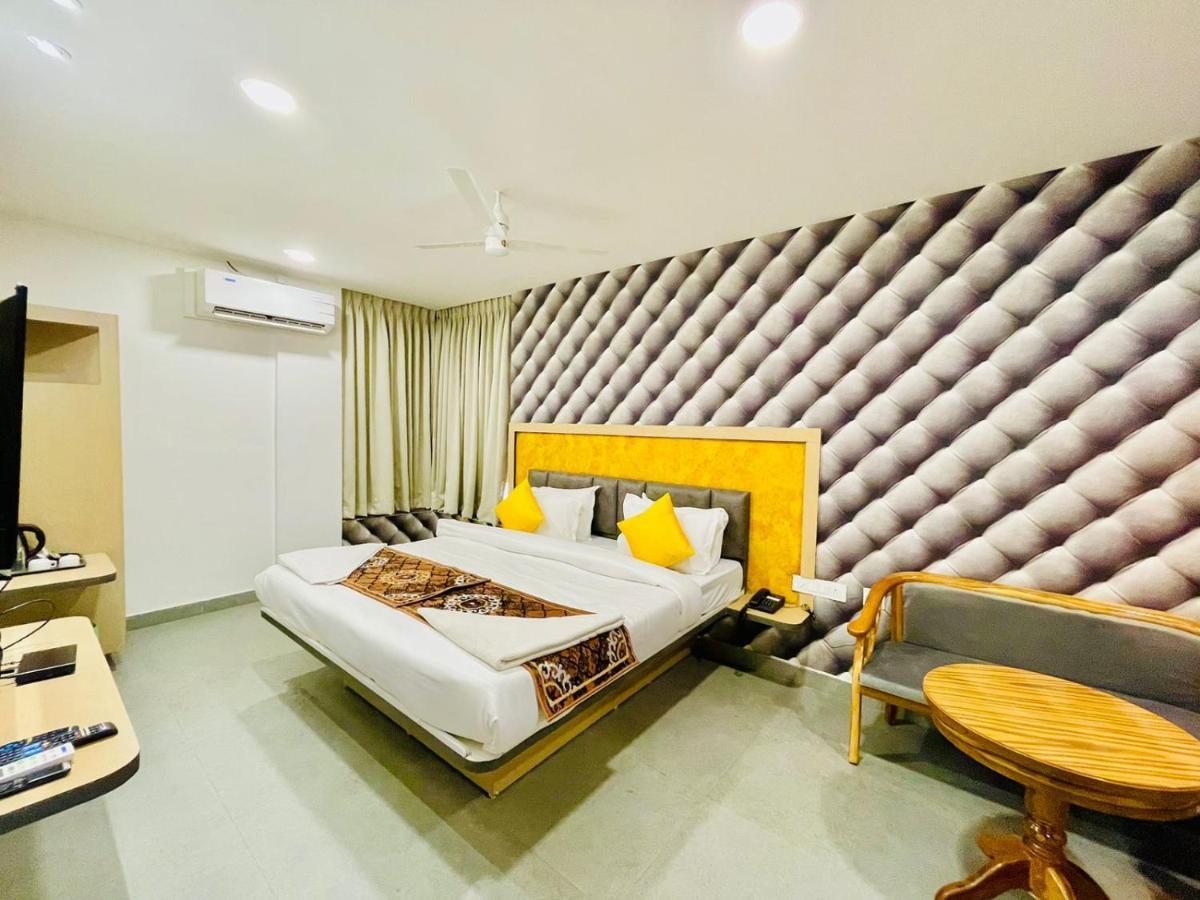 Hotel Lake View Airport Zone حيدر أباد المظهر الخارجي الصورة