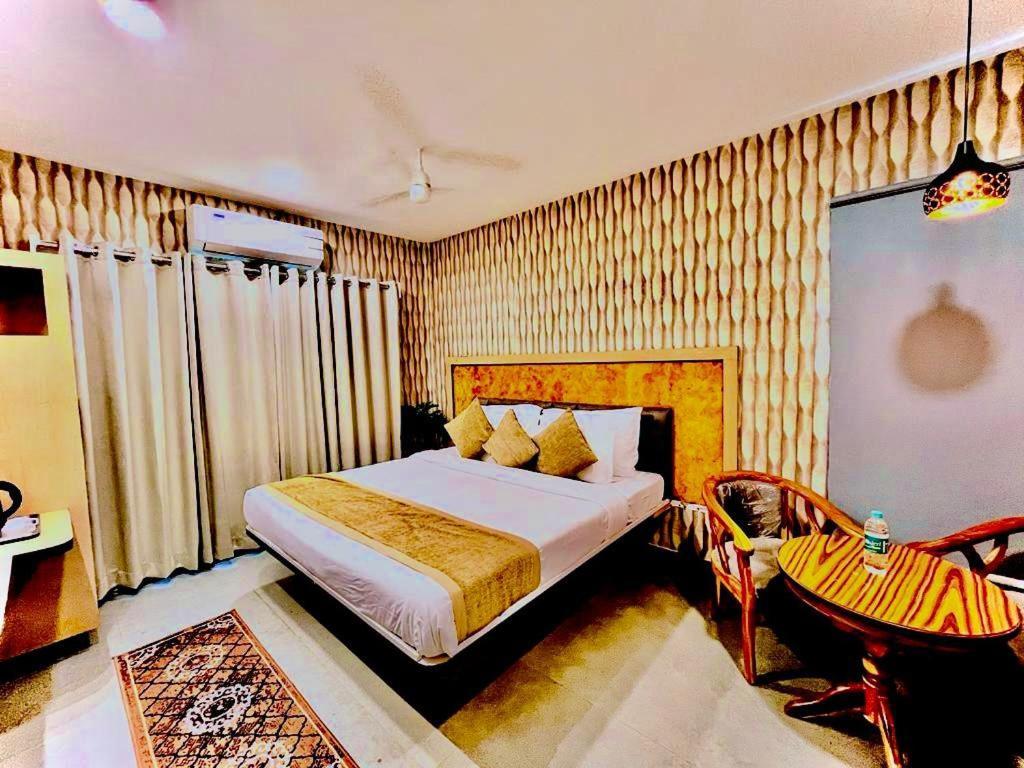 Hotel Lake View Airport Zone حيدر أباد المظهر الخارجي الصورة