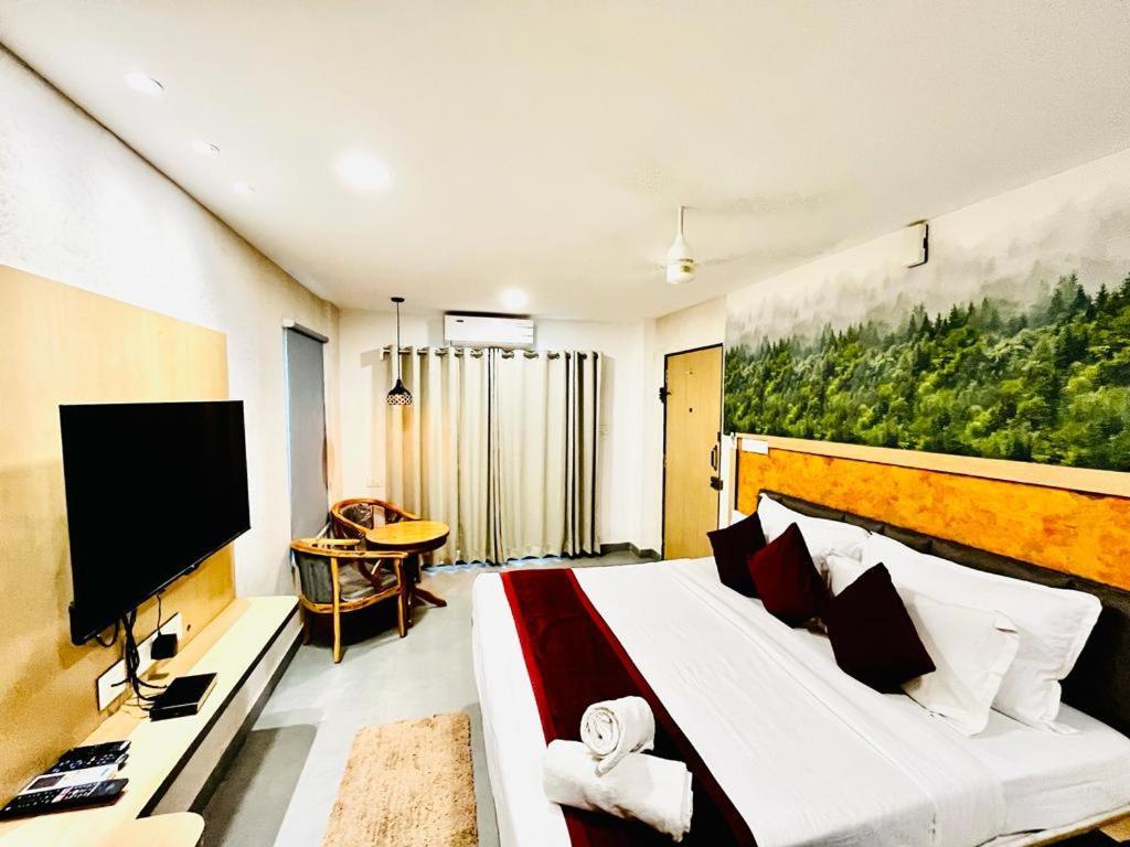 Hotel Lake View Airport Zone حيدر أباد المظهر الخارجي الصورة