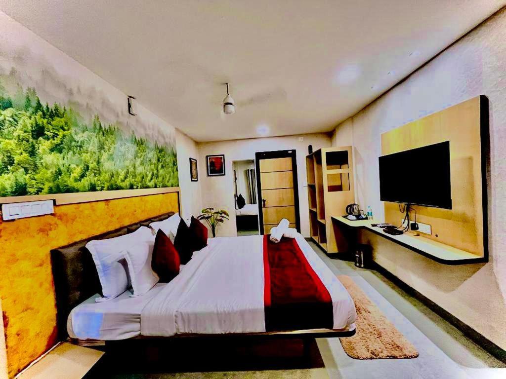 Hotel Lake View Airport Zone حيدر أباد المظهر الخارجي الصورة