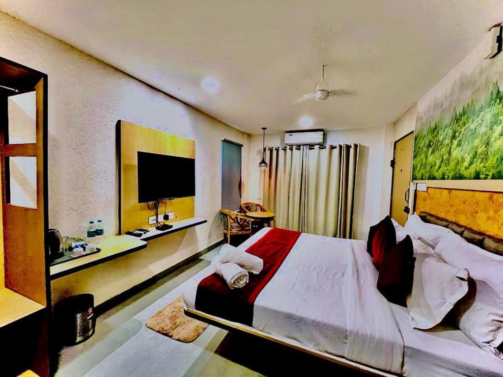 Hotel Lake View Airport Zone حيدر أباد المظهر الخارجي الصورة